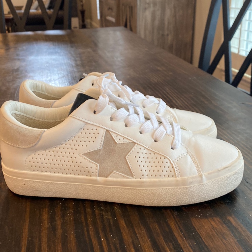 Steve Madden - Golden Goose Dupes